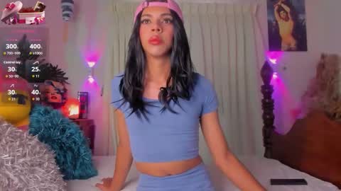 Snapshot of beauty_doll01 chatting on September 22, 2025, 4:42 pm Leydi  online show from September 22, 2025, 4:42 pm