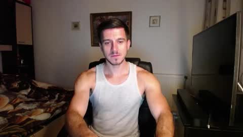 Snapshot of beauty_hard_beast chatting on October 6, 2025, 1:14 am Mia and Jake online show from October 6, 2025, 1:14 am