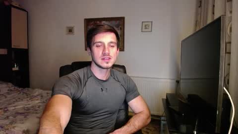 Snapshot of beauty_hard_beast chatting on November 11, 2025, 11:16 pm Mia and Jake online show from November 11, 2025, 11:16 pm