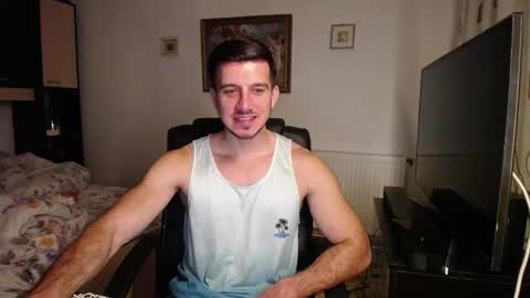 Mia and Jake online show from November 26, 2025, 1:12 pm