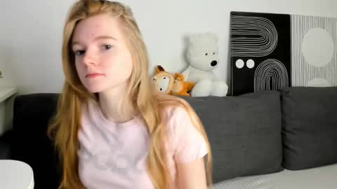 Snapshot of beauty_ho chatting on February 4, 2026, 3:45 am Juli online show from February 4, 2026, 3:45 am