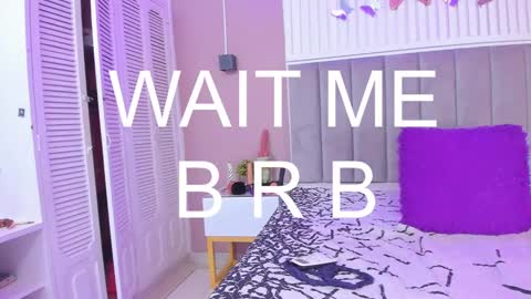 Snapshot of beauty_milf4 chatting on December 13, 2024, 10:55 pm Chantall online show from December 13, 2024, 10:55 pm