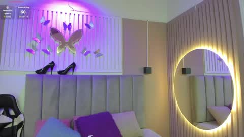 Chantall online show from April 16, 2026, 3:07 am