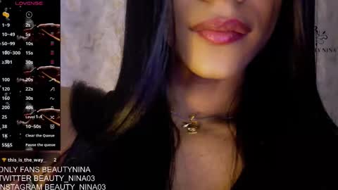 Snapshot of beauty_nina chatting on October 15, 2025, 1:50 am beauty_nina online show from October 15, 2025, 1:50 am