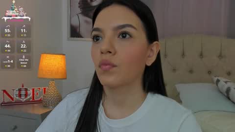 Ariana Reyes online show from December 15, 2025, 12:31 pm