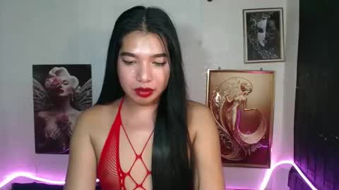 Snapshot of beautyqueens_cum chatting on September 19, 2025, 5:46 pm beautyqueens_cum online show from September 19, 2025, 5:46 pm