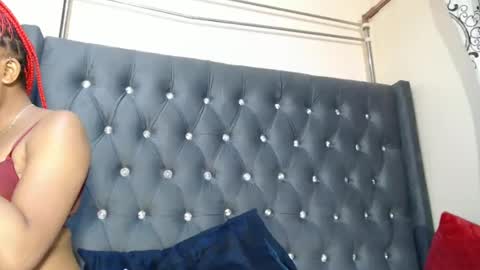 Snapshot of beautystar12 chatting on December 13, 2024, 9:20 pm beautystar12 online show from December 13, 2024, 9:20 pm