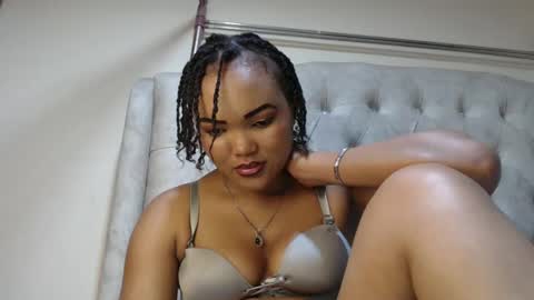 Snapshot of beautystar12 chatting on January 15, 2025, 1:09 pm beautystar12 online show from January 15, 2025, 1:09 pm