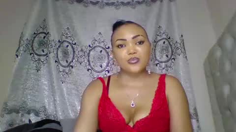 Snapshot of beautystar12 chatting on March 9, 2025, 7:59 pm beautystar12 online show from March 9, 2025, 7:59 pm