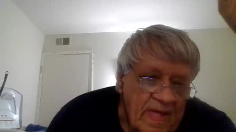 Snapshot of beautytomyeyes chatting on January 11, 2025, 3:02 am beautytomyeyes online show from January 11, 2025, 3:02 am