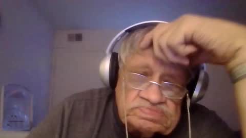 Snapshot of beautytomyeyes chatting on October 11, 2025, 2:22 am beautytomyeyes online show from October 11, 2025, 2:22 am