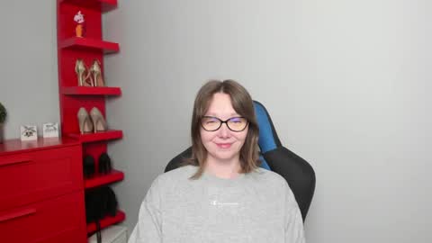 Zoe online show from April 14, 2026, 5:57 am