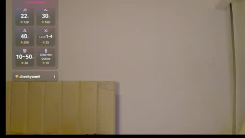 Jennifer online show from April 16, 2026, 9:39 pm