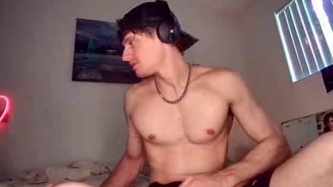 bebe  dust online show from September 14, 2025, 8:08 pm