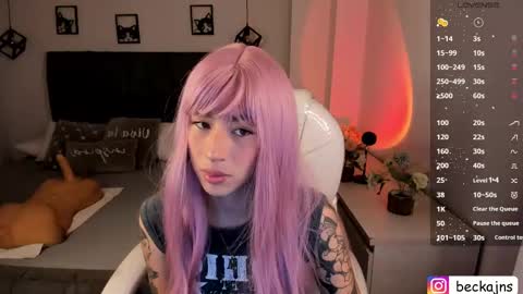 Marzhie online show from March 6, 2025, 2:40 pm