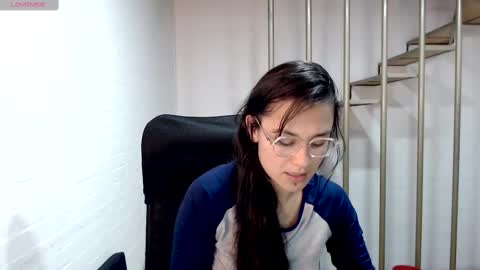 Snapshot of beckdymon chatting on February 24, 2025, 12:52 am Daniela online show from February 24, 2025, 12:52 am