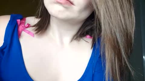 BECKY BOO  online show from April 23, 2026, 3:08 am