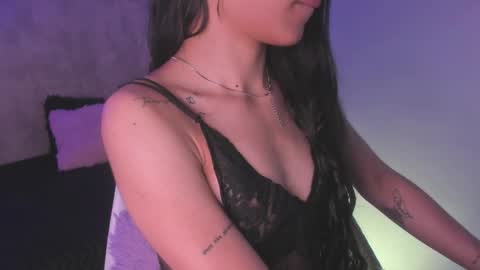 becky__g online show from November 21, 2025, 10:19 pm