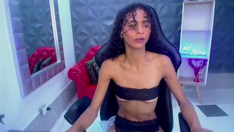 becky_lynch_102 online show from January 8, 2026, 11:45 am