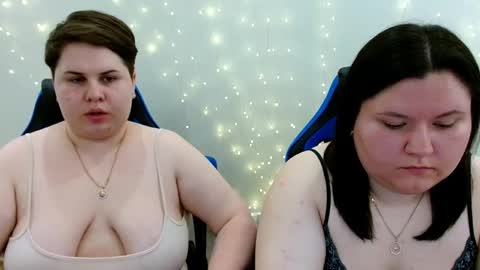 Snapshot of beckyandellen chatting on May 28, 2026, 10:23 am BeckyAndEllen online show from May 28, 2026, 10:23 am