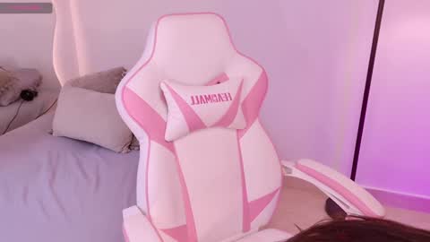 Becky James online show from December 31, 2024, 3:20 pm