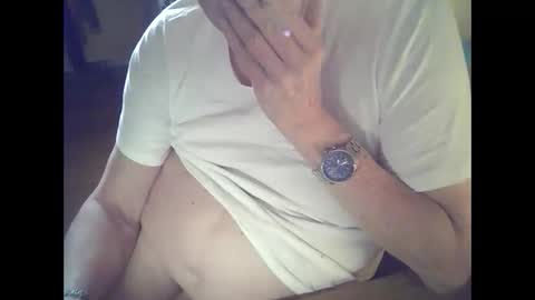 Snapshot of bekklove1 chatting on February 25, 2026, 3:32 pm bekklove1 online show from February 25, 2026, 3:32 pm