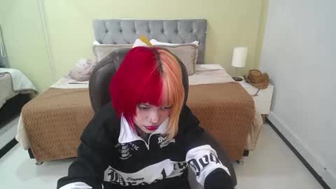 Bela online show from December 18, 2025, 12:44 pm