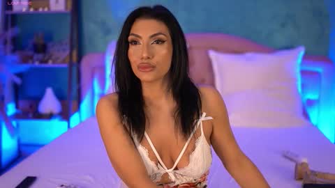 BellaJonnes online show from March 17, 2026, 8:45 pm