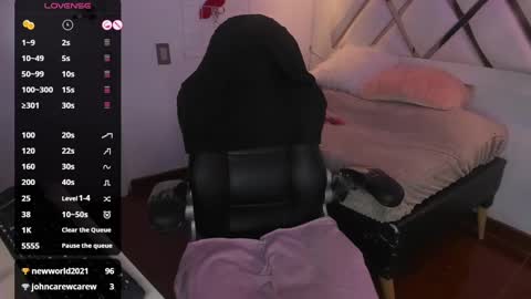 Bella online show from February 18, 2025, 3:54 pm