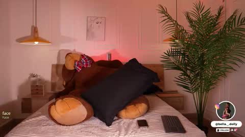    online show from November 11, 2025, 5:57 pm