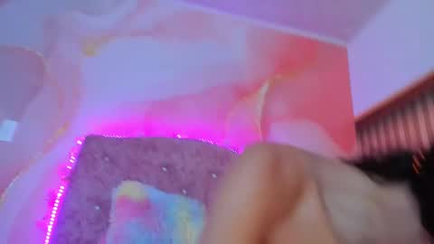 Snapshot of bella__sweets chatting on March 2, 2025, 1:15 am Melanie online show from March 2, 2025, 1:15 am