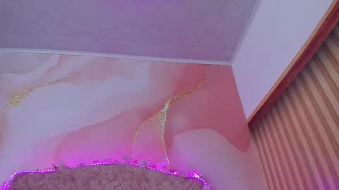 Snapshot of bella__sweets chatting on January 8, 2026, 10:28 am Melanie online show from January 8, 2026, 10:28 am