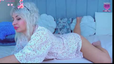 Bella online show from November 27, 2025, 7:43 am