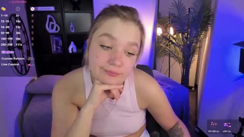 Bella online show from April 1, 2026, 1:41 pm