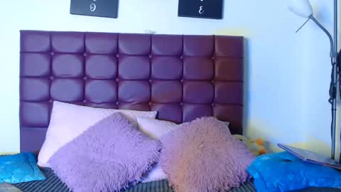 Snapshot of bella_lr chatting on February 22, 2025, 3:12 am Valentina online show from February 22, 2025, 3:12 am