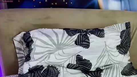 Snapshot of bella_moonlight_cr chatting on February 8, 2026, 3:54 am BELLA online show from February 8, 2026, 3:54 am