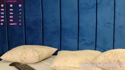 Snapshot of bella_moonlight_cr chatting on February 22, 2026, 4:02 am BELLA online show from February 22, 2026, 4:02 am