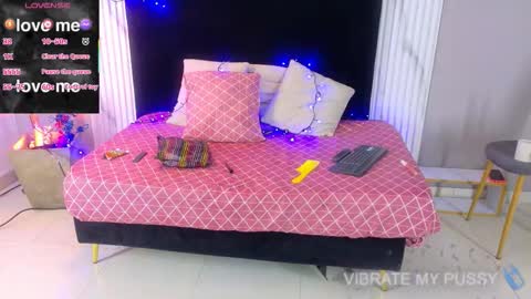 Snapshot of bella_moonlight_cr chatting on March 1, 2026, 3:41 am BELLA online show from March 1, 2026, 3:41 am