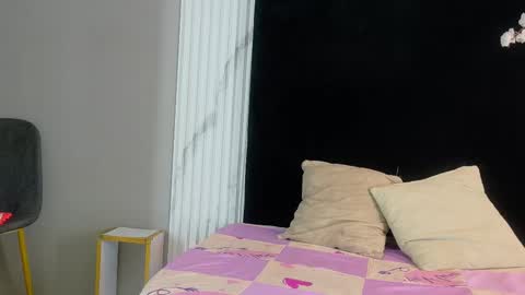 Snapshot of bella_moonlight_cr chatting on March 2, 2026, 3:20 am BELLA online show from March 2, 2026, 3:20 am