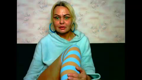 Bella Nathalie online show from January 14, 2026, 12:11 pm