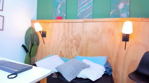 Snapshot of bella_riviera chatting on November 1, 2025, 7:05 pm Bella Riviera online show from November 1, 2025, 7:05 pm