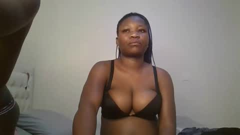 Snapshot of bella_rose3 chatting on September 10, 2025, 10:04 am bella online show from September 10, 2025, 10:04 am