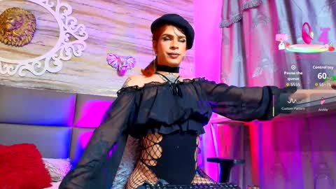 Snapshot of bella_salvatore chatting on September 28, 2025, 5:51 pm     online show from September 28, 2025, 5:51 pm