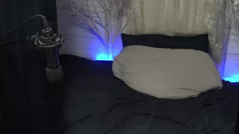 Snapshot of bella_serenity chatting on June 22, 2026, 12:45 am bella_serenity online show from June 22, 2026, 12:45 am