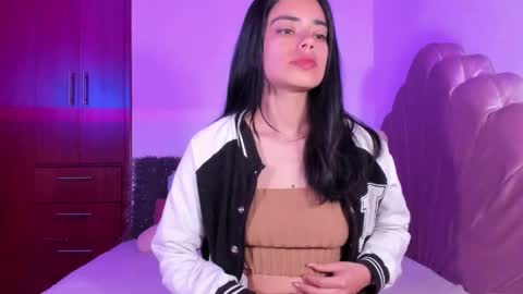 Valeria Model Independent online show from November 9, 2025, 4:44 am