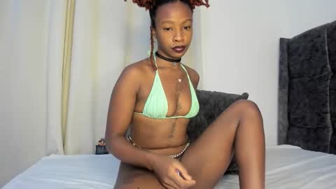 Bella sweetpea online show from November 19, 2025, 1:49 am