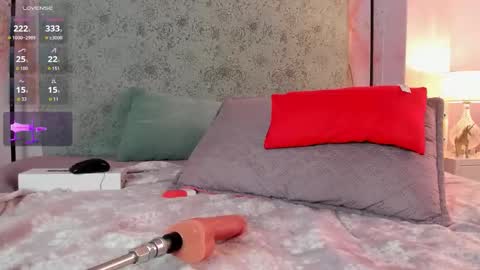 Bella Becca  online show from December 20, 2025, 5:09 pm