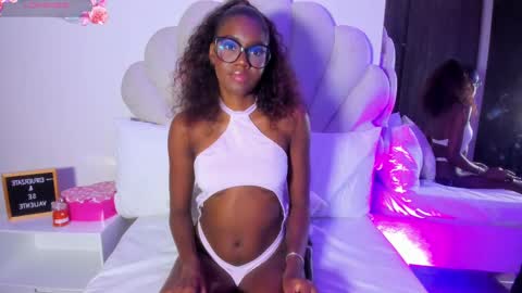 Bella Dajud online show from September 28, 2025, 12:05 am