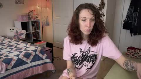 bellababy444 online show from June 1, 2026, 4:31 pm