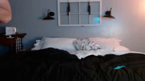 Snapshot of bellabeanz chatting on January 28, 2025, 8:36 pm Roxy Rain online show from January 28, 2025, 8:36 pm